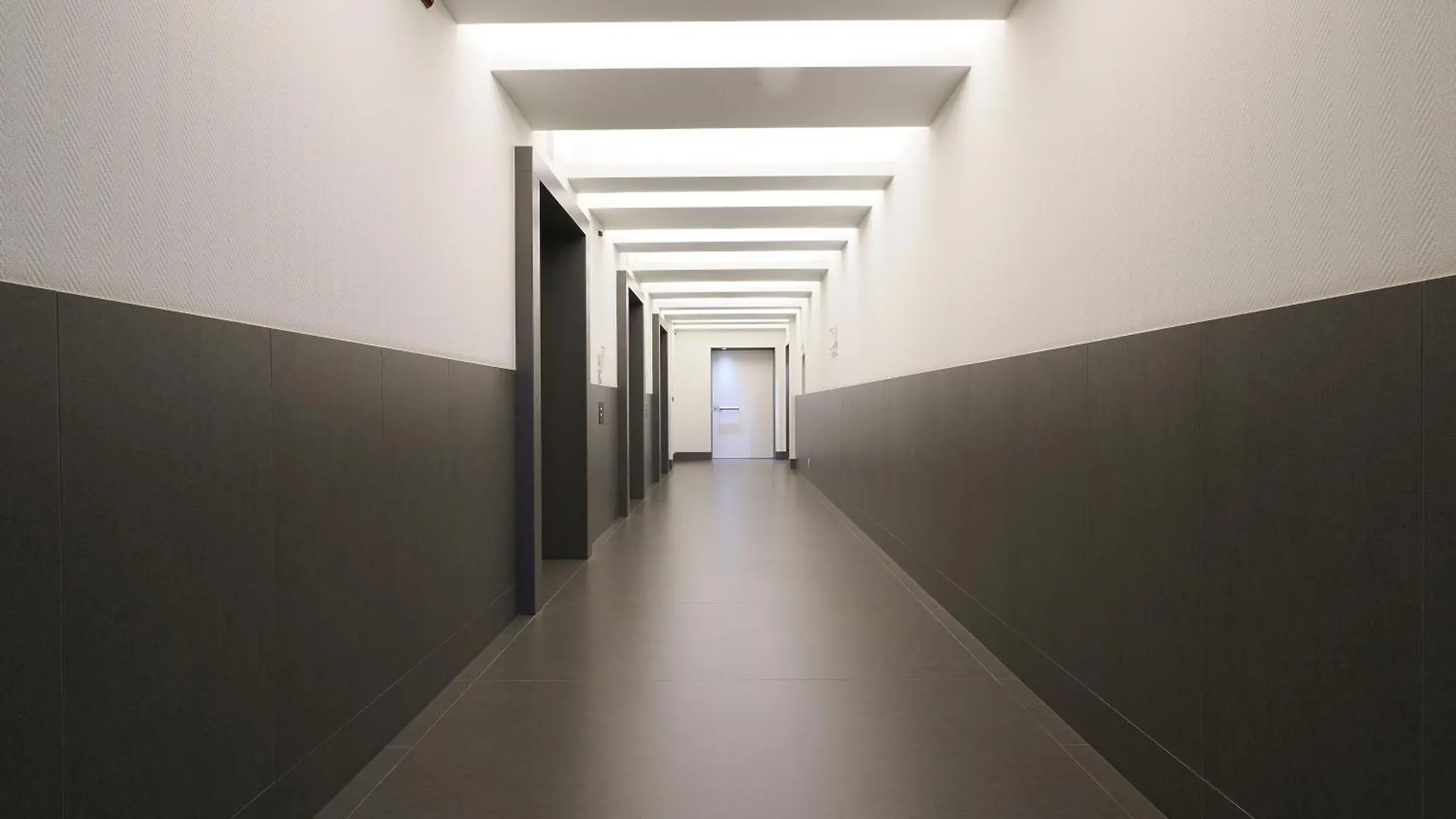 Elegant & Spacious Apartment In Solaria - Top View Milano 0*,  Italia
